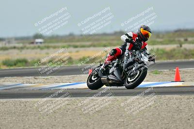 media/Apr-18-2025-TrackDaz (Fri) [[45f5874c44]]/C Group/Session 1 (Turn 7)/